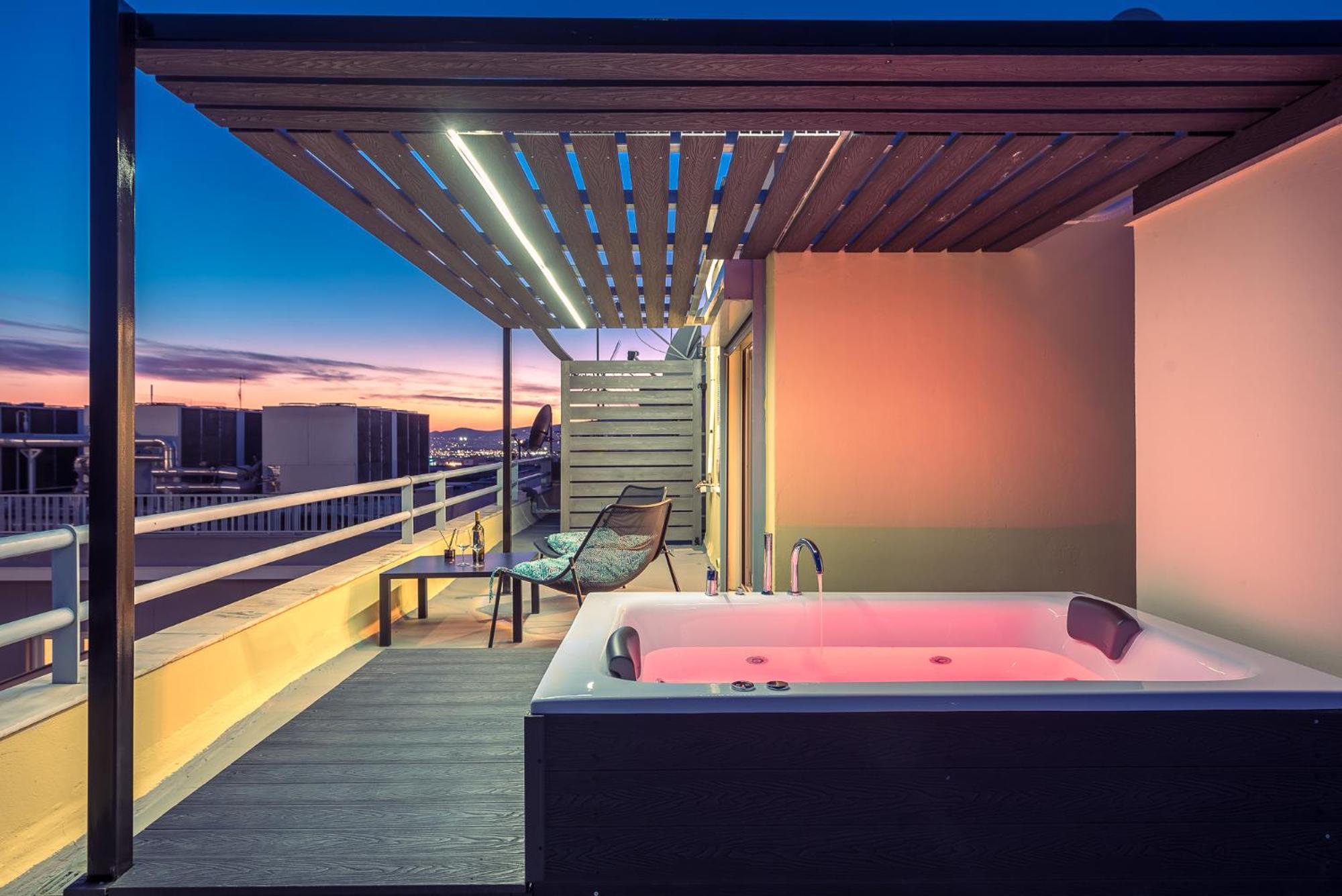 Acropolis View Mini Sky Suite & Hot Tub Atenas Exterior foto